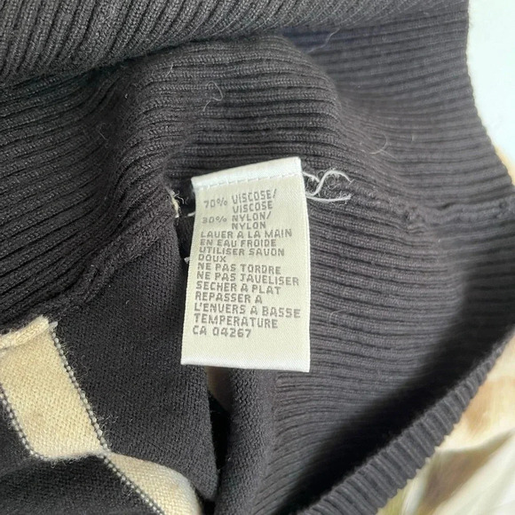 Laura plus colorblock turtleneck size 2X - Picture 6 of 7